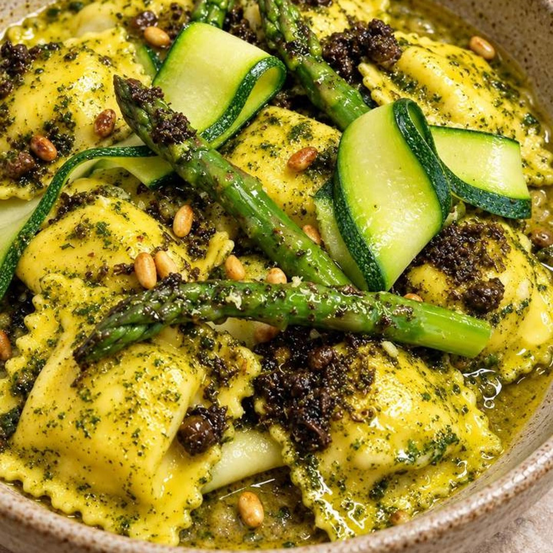 Ravioli met geitenkaas, saus met tijm, groene asperges & courgette - afhaalgerecht van Arno's to go