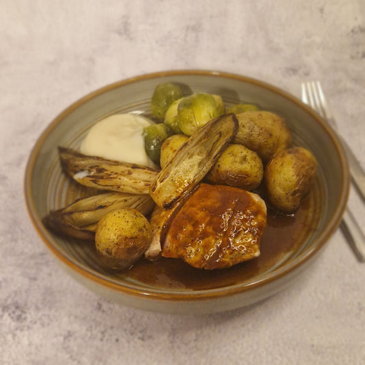 Varkenshaasje - spruitjes en witloof -  knolselderpuree - truffelsaus