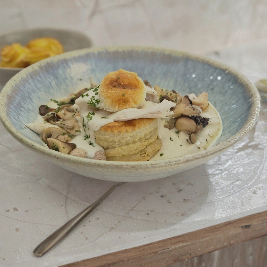 Arno's vol au vent, hoevekip, gehaktballetjes, champignons - afhaalgerecht van Arno's to go